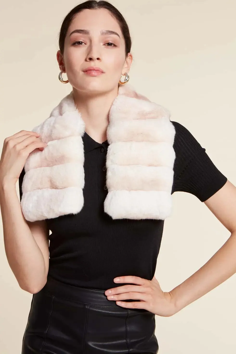 Chinchilla fur collar