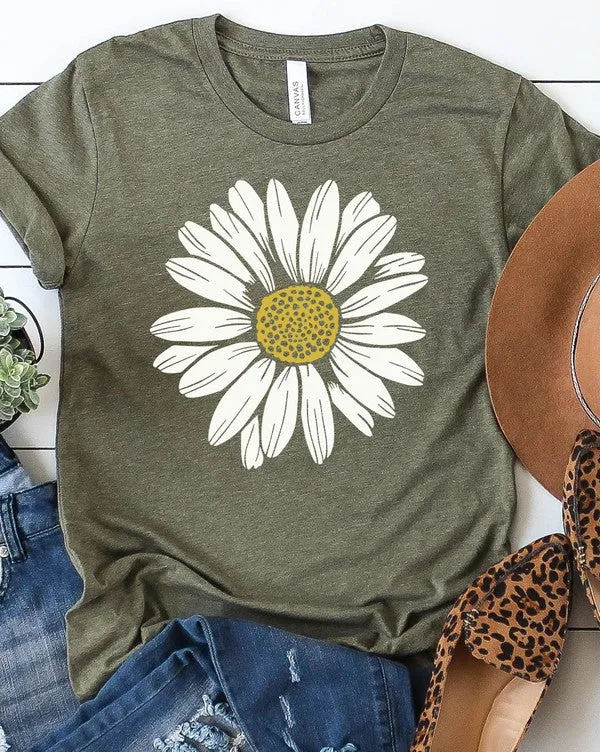 Daisy graphic tee