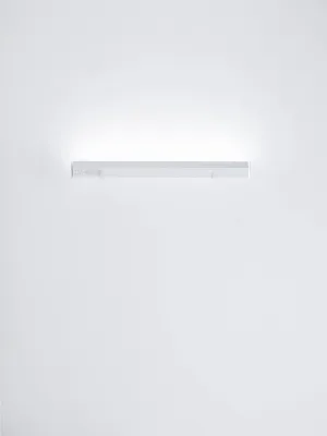 Pencil Light - Horizontal Wall Mount