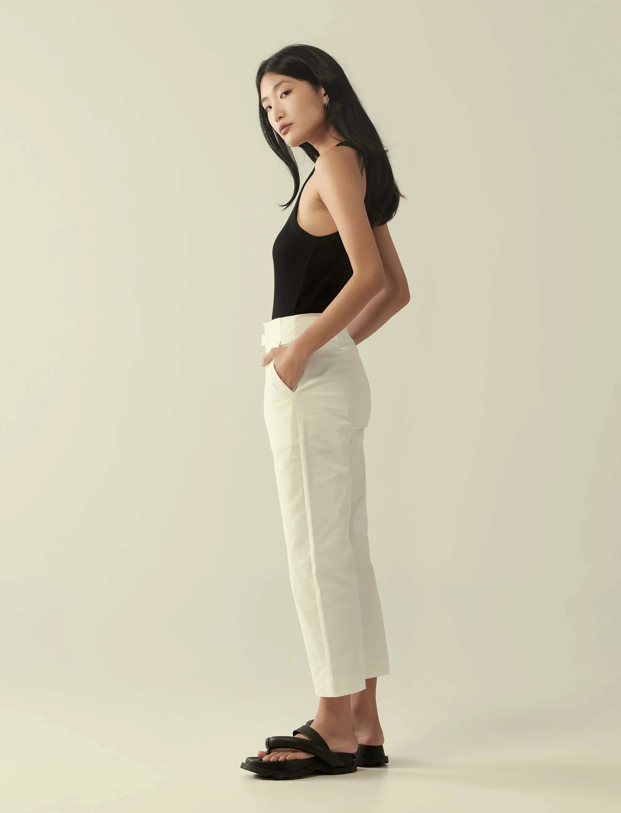 straight-cut high waisted trousers