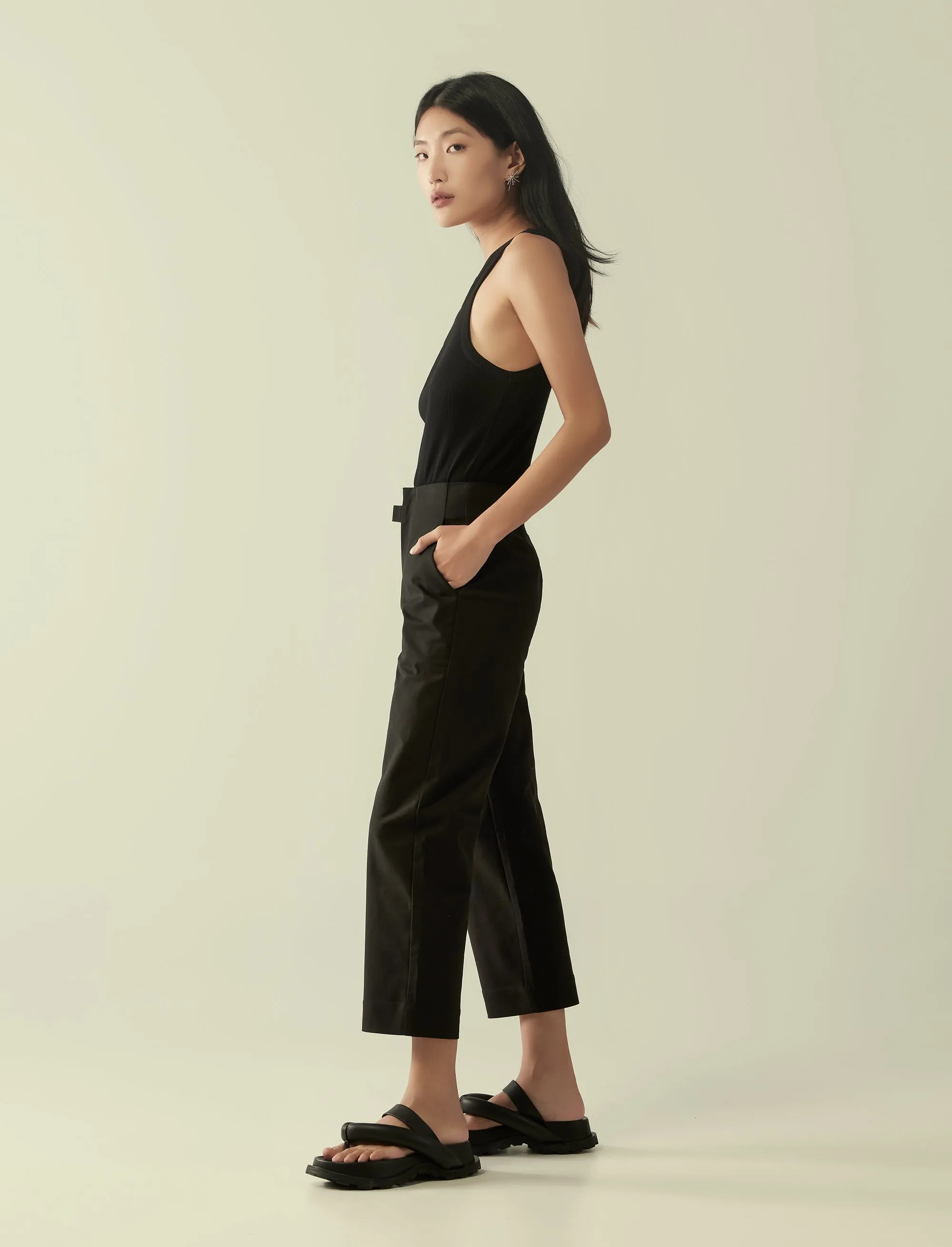 straight-cut high waisted trousers